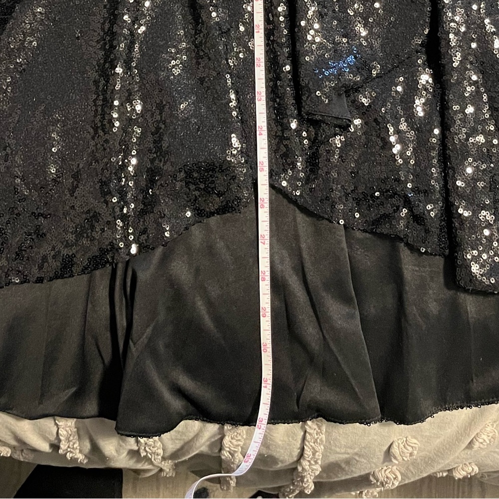 Black sequin fitted- flare trumpet midi skirt. Very flattering only worn once! - Picture 9 of 9